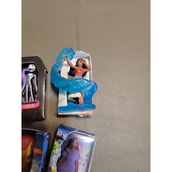 Zuru Mini Brands Lot Disney Princess Toys Iron man Venom etc.. 2" - Picture 8 of 11